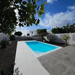 Villa Anna With Heated Pool